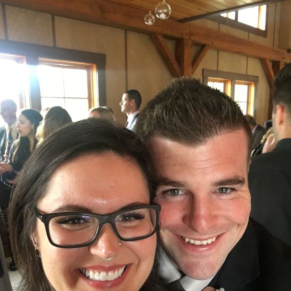 Meet your Posher, Ariane - Picture 1 of 1